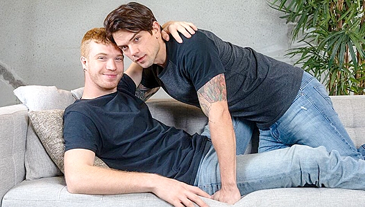 Dakota Payne & Dacotah Red Brutally Bang on the Couch