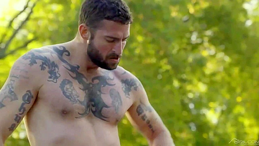 Outdoor Orgy - Skyy Knox, Derek Thibeau, & Trent King Heat Up the Scenery