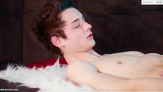 Adrian Bennet Takes Control - Reverse Cock Riding with Alan Colter - Gay XXX