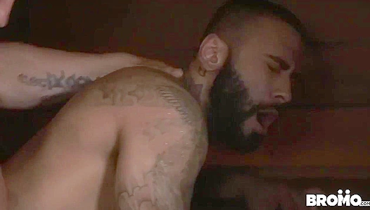 Hairy Passion - Jaxton Wheeler & Rikk York Steam Up the Sauna