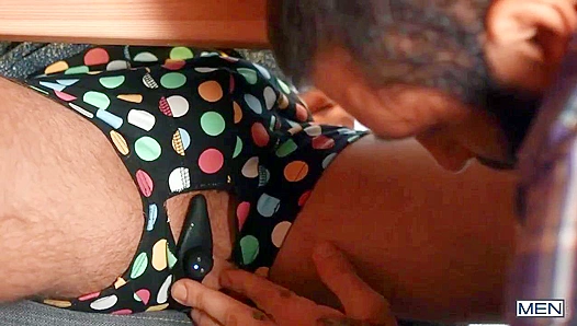 Zooming In - Markus Kage & Jeremy London Fuck During Meeting – Drill My Hole