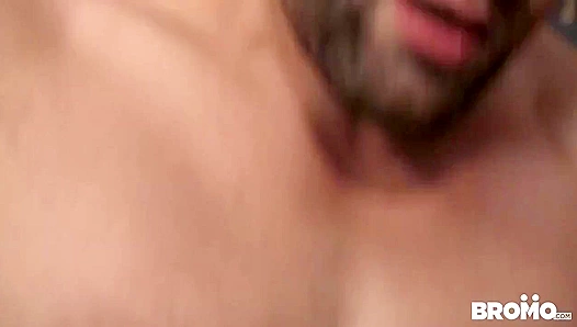 Griffin Barrows and Shawn Reeve Turn Training Into Hot Bareback Action