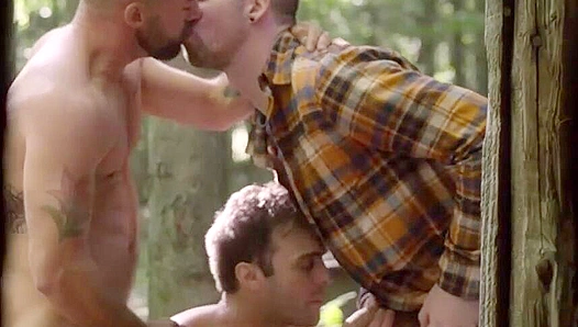 Wild Woods Fuck - Gabriel Clark, Jeremy London, and Thyle Knoxx Triple Team Outdoors