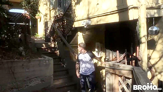 Brad Powers Shines - Hot Bareback Scene with Muscular Stud - Bromo US