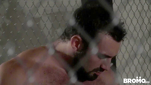 Jaxton Wheeler Overpowers Brandon Evans for a Rough Sodomizing Session - Bromo US