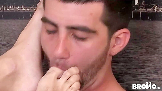 Brad Powers' Foot Fetish Fantasy - A Wild Bromo US Scene