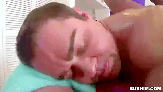 Raw Anal Passion - Muscle Freaks Robert & Skye Go All In