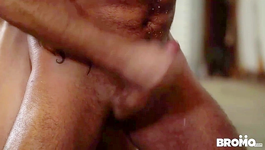 Michael Roman's Twisted Domination - A Wild Bromo US Adventure