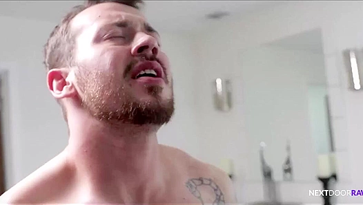 ,Thirsty Hunks Donte & Mark Get Wild in the Bathroom - Cocky Boys