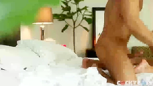 Bald Hunk Sean Zevran Ravages a Kinky Twink