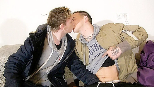 Czech Twink Gets Humiliated with Toilet Paper and Facial - XXX Gay