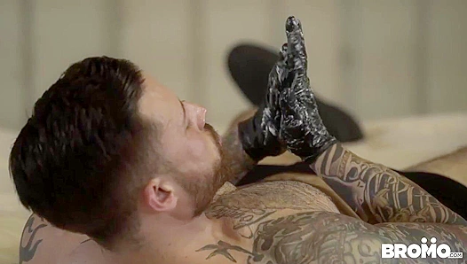 Jordan Levine & Seamus O'Reilly - Extreme Anal Fisting & Raw Action