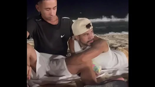 Beach Suck Session: Young 18+ Guy Gets Dominated by Muscular Stud – InterracialGaySex