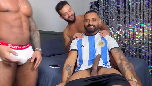 Big Cock Black Stud Pleases Amateur Partner In Thorough Anal Session