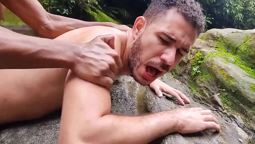 Gifted Black Man Fucks Amateur Partner at Waterfall in Interracial Gay Fetish Scene