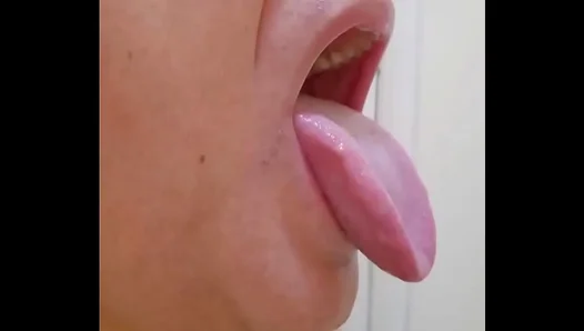 CumSHOT Explosion in Mouth – Intense Gay Amateur Action