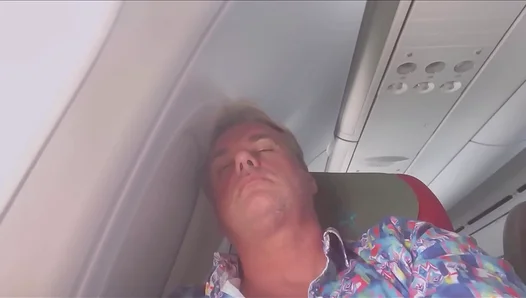 SEE YOU IN YUCATAN: Daddy Takes Control in Amateur Gay Solo Piss Scene