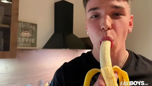 Justin Skye Gives HOT Handjob To Big Dick Latino Twink 18+ – Exclusive POVCasting