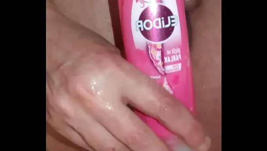 Gay Amateur Explores Anal Pleasure With Shampoo Bottle Solo Session