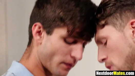 Jock Gets Hot Bareback Action From Hunky Car Mechanic In Steamy Fantasy Scene