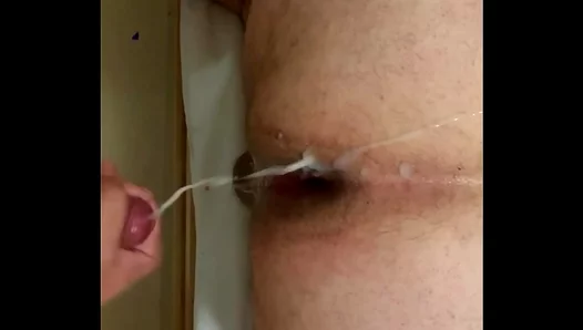 Milk–Filled Gay Anal Adventure: Amateur Gets It Hot In The Ass