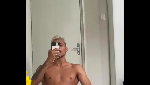 Hot Amateur Guy Masturbates Intensely In SexyGay Solo Session