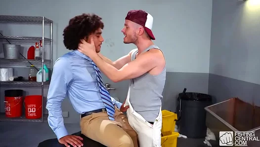 Hairy Gay Stud Enjoys Gloved Oil–Filled Anal Bliss