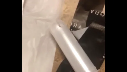 Spying on Hot Sister–in–Law’s Secret Tampon & Pad Fetish Moment