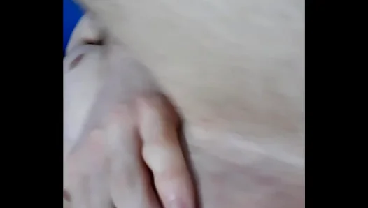 Novinho Shows Off His Ass While Jacking Off In Amateur Gay Porn Clip