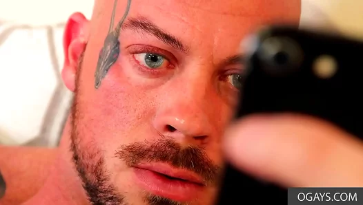 Sean Duran and Jacob Woods Ditch Phones for Hot Anal Action