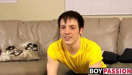 Jesse Jordan Masturbates Solo With Dildo and Cumshot in Gay Twink 18+ Fantasy