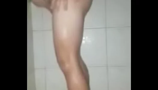 Intimate Handjob Fun in the Bath for Gay Couples