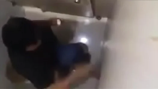 Big Cock Gloryhole Encounter: Reluctant Pendejito Finally Gives In