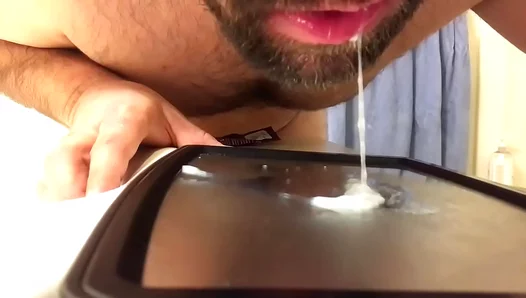 Gay Amateur Licking and Cumming in Mouth Directly