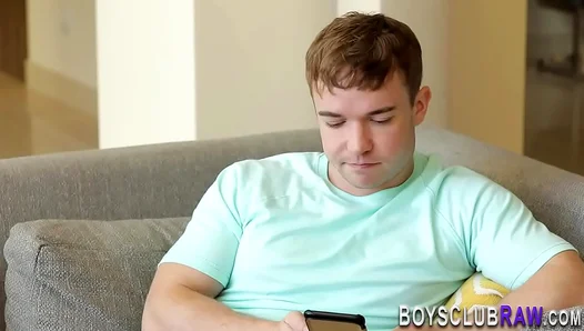 Muscular Guys Rimming & Bareback Fucking End in Intense Cumshots