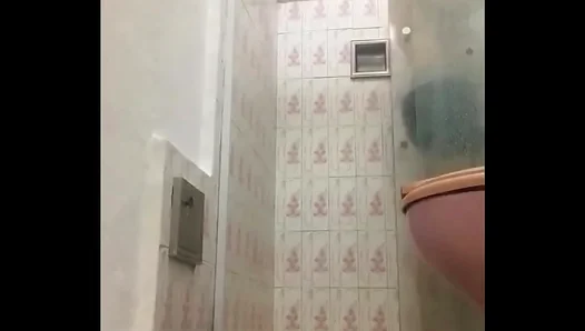 Young 18+ Straight Boy 18+ Enjoys Delicious Bath and Solo Masturbation –