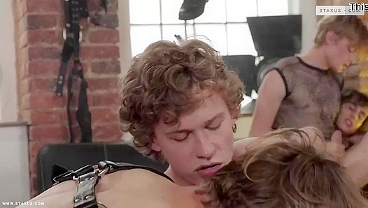 John Hardy & Timmy Williams - Hot Twink Orgy Action!