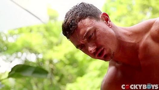 Cade Maddox & Austin Avery - Hot Outdoor Gay Anal Action