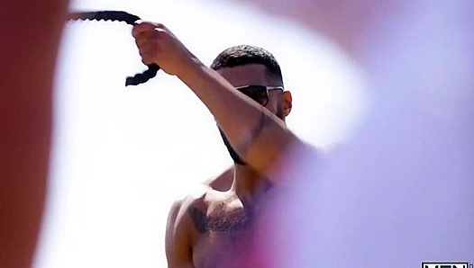 Lucas Fox & Jonas Jackson - Beefy Hunks Unwind with Hot Anal Action