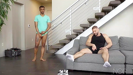 Bucky Wright Catches Ricky Larkin for Rough IR Anal