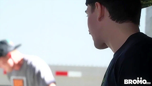 Skater Boys Pierce & Jack Fuck Wildly in Public - Hot Gay Action!