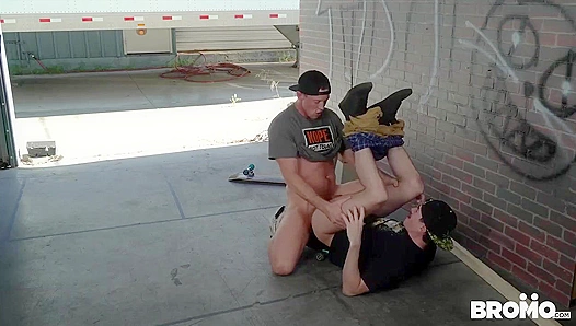 Skater Boys Pierce & Jack Fuck Wildly in Public - Hot Gay Action!