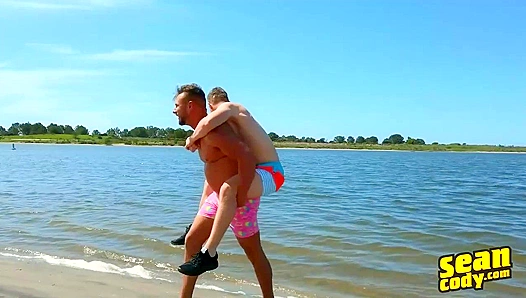 Hot Missionary Bareback - Robbie & Josh Go Wild - Sean Cody