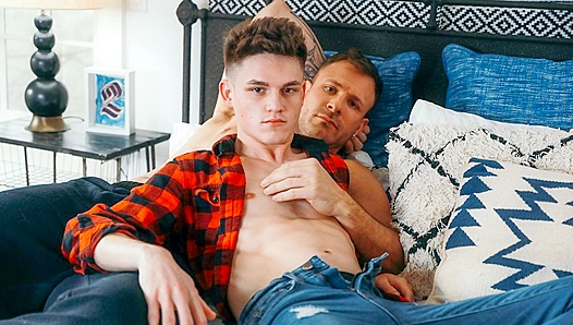 Dominant Daddy AustinWolf Pounds Slutty Twink AveryJones
