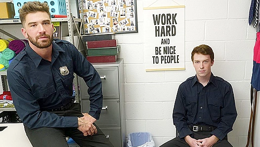 Security Studs Chris & Sebastian - Hot Cop Action - Young Perps