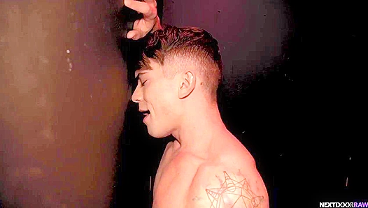 Elliot Finn's Gloryhole Debut with Dakota Payne - Hard Nextdoor Action