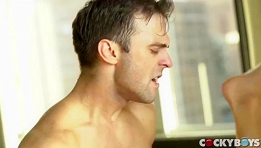 Muscular Men - Deep Butt Fucking with Gabriel Clark & Skyy Knox