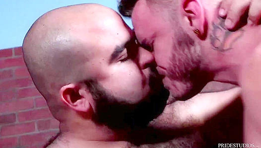 The Rhino Fucks Mac Savage’s Hairy Butthole – Raw Bearback