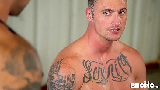 Dane Stewart Dominates Lorenzo Flexx in Raw Anal Bliss - Bromo US