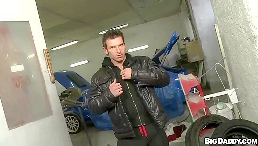Marek and George Get Wild - Hot Anal Action in the Garage